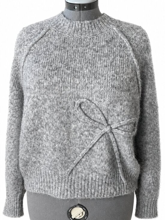 NOBO Sweaters - Cozy Women's Gray Knit Sweater with Side Bow Detail